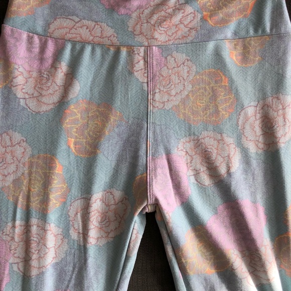 LuLaRoe Leggings - Picture 3 of 3